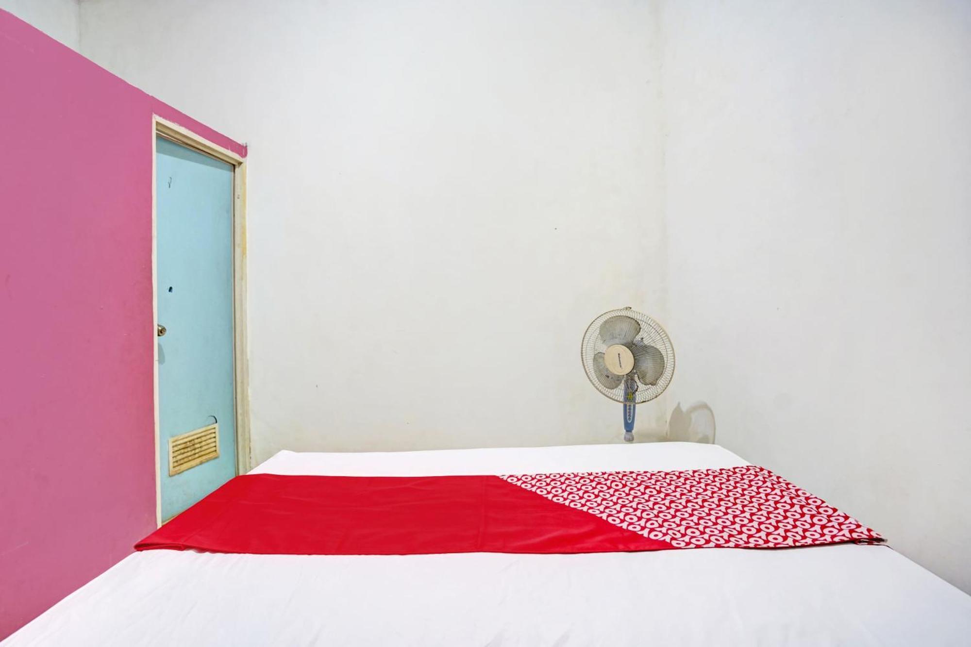 Oyo Life 92840 Wisma Morricco Jombang ภายนอก รูปภาพ