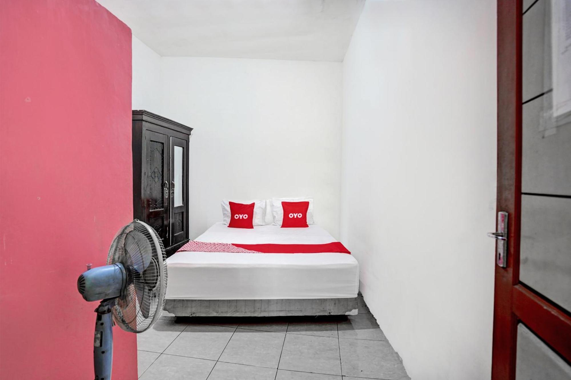 Oyo Life 92840 Wisma Morricco Jombang ภายนอก รูปภาพ
