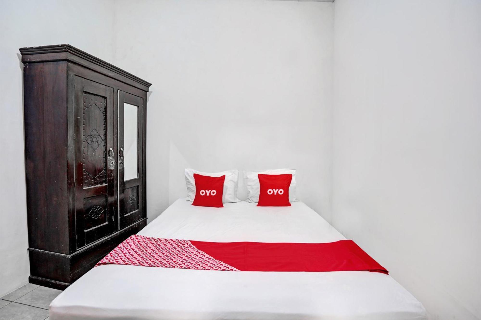 Oyo Life 92840 Wisma Morricco Jombang ภายนอก รูปภาพ